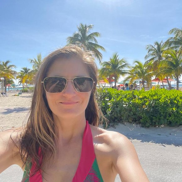 Meet your Posher, Chris - Picture 1 of 1